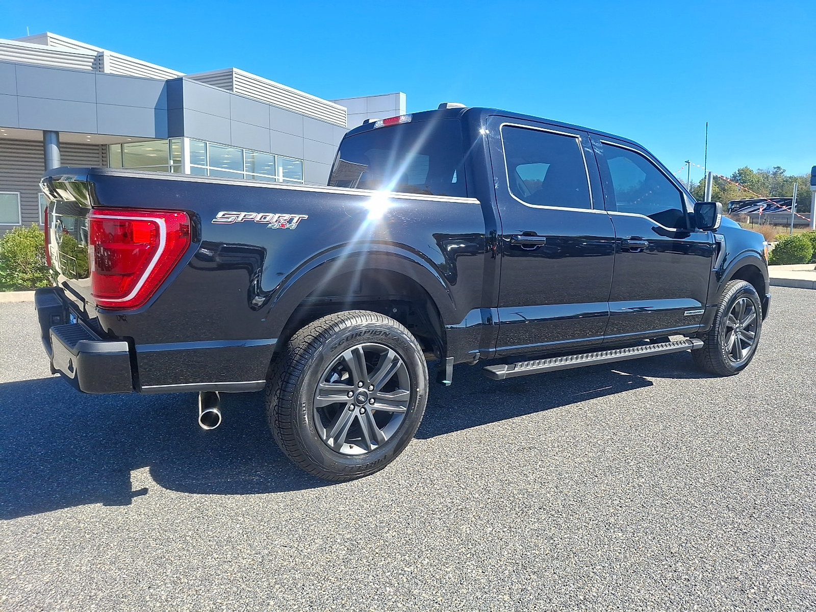 Certified 2023 Ford F150 XLT w/ Equipment Group 302A High image 4