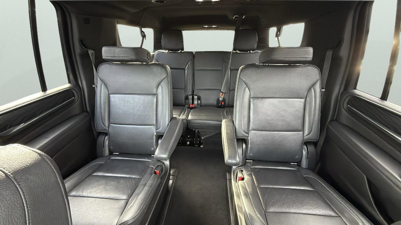 Used 2021 GMC Yukon XL Denali image 26