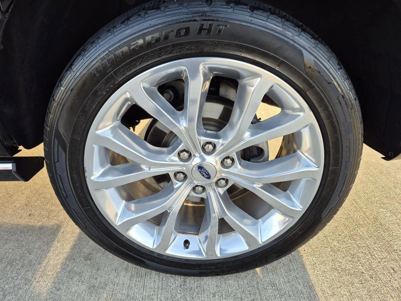 Certified 2018 Ford Expedition Max Platinum image 12