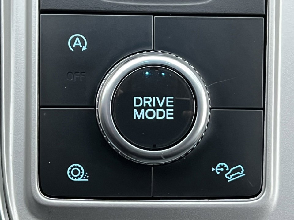 Certified 2023 Ford Explorer XLT w/ Equipment Group 202A image 29