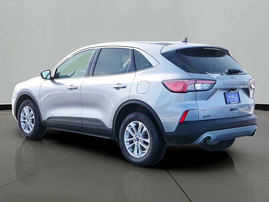 Certified 2022 Ford Escape SE w/ Convenience Package image 3