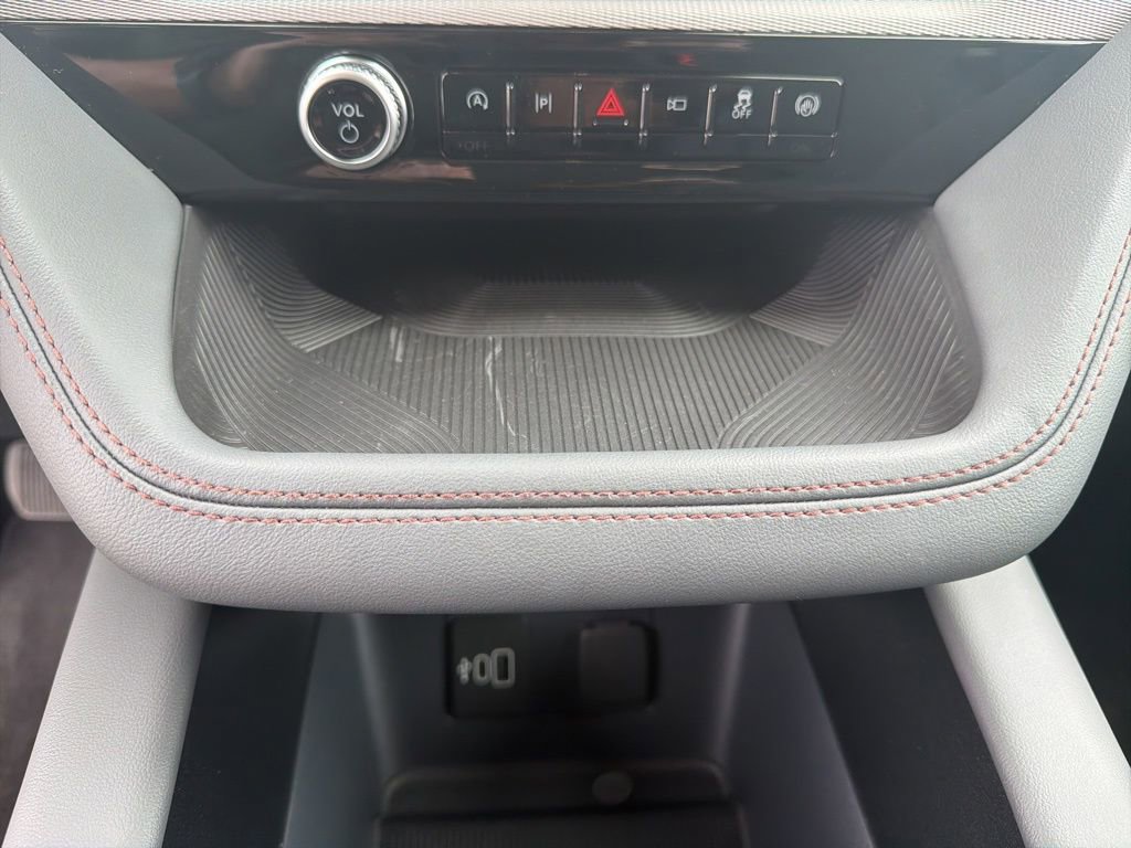 Certified 2026 Ford Explorer Active image 30