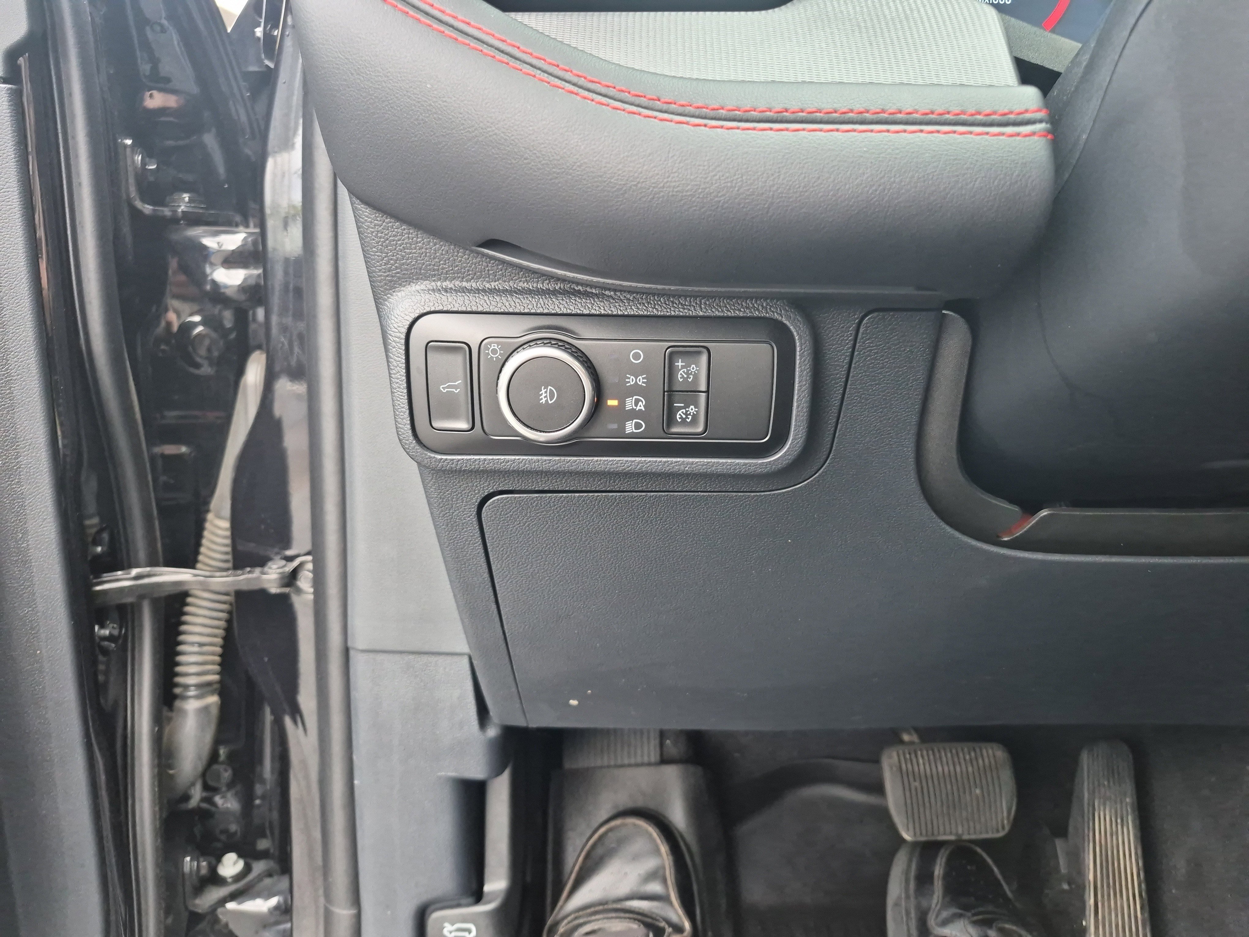 Certified 2025 Ford Explorer ST image 23