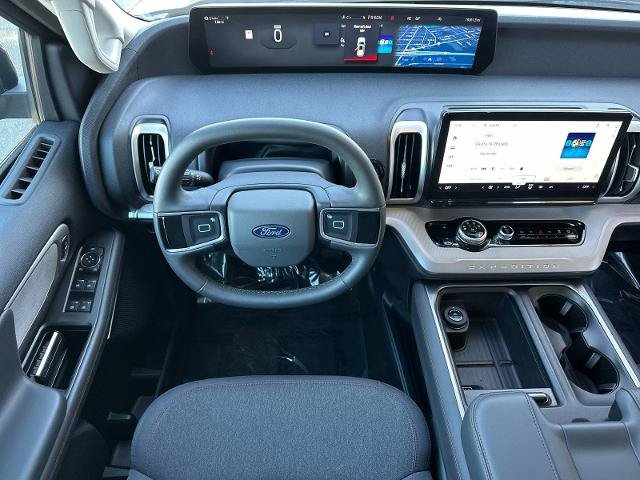Certified 2025 Ford Expedition Active RWD image 13