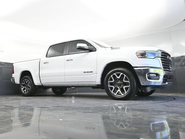 Used 2025 RAM 1500 Laramie AWD/4WD image 36