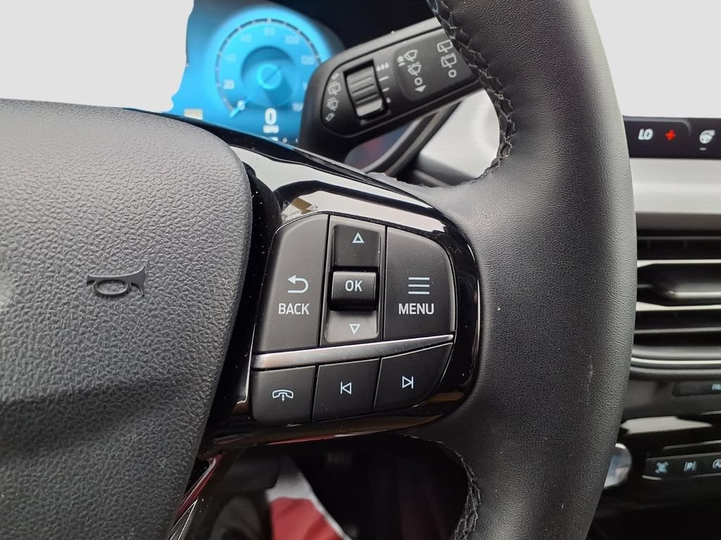 Certified 2025 Ford Escape Platinum w/ Premium Technology Package AWD/4WD image 18
