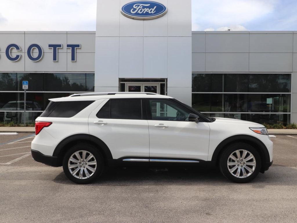 Certified 2023 Ford Explorer Limited w/ Limited Technology Package RWD image 17