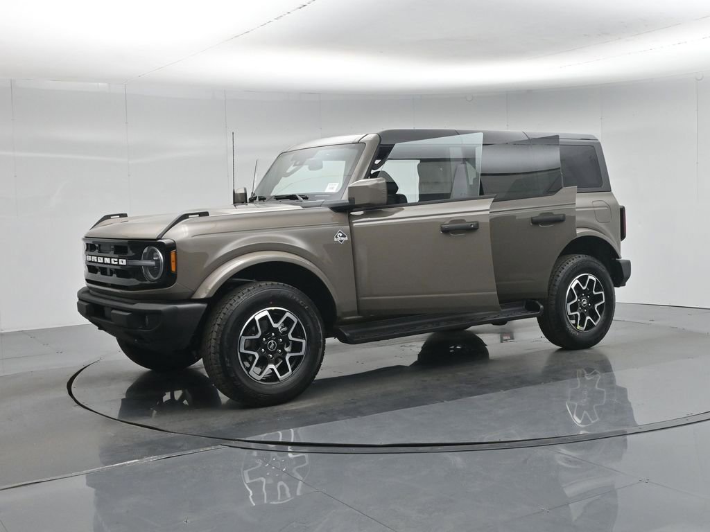 Certified 2026 Ford Bronco Outer Banks AWD/4WD image 9