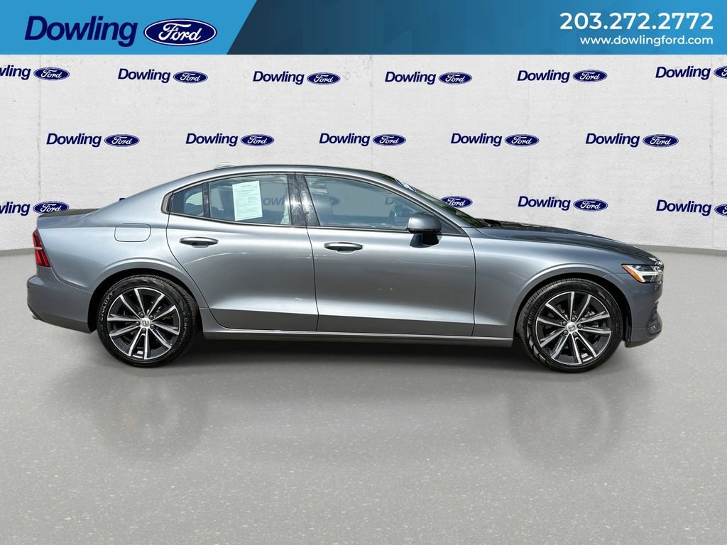 Used 2021 Volvo S60 T5 Momentum w/ Protection Package FWD image 9