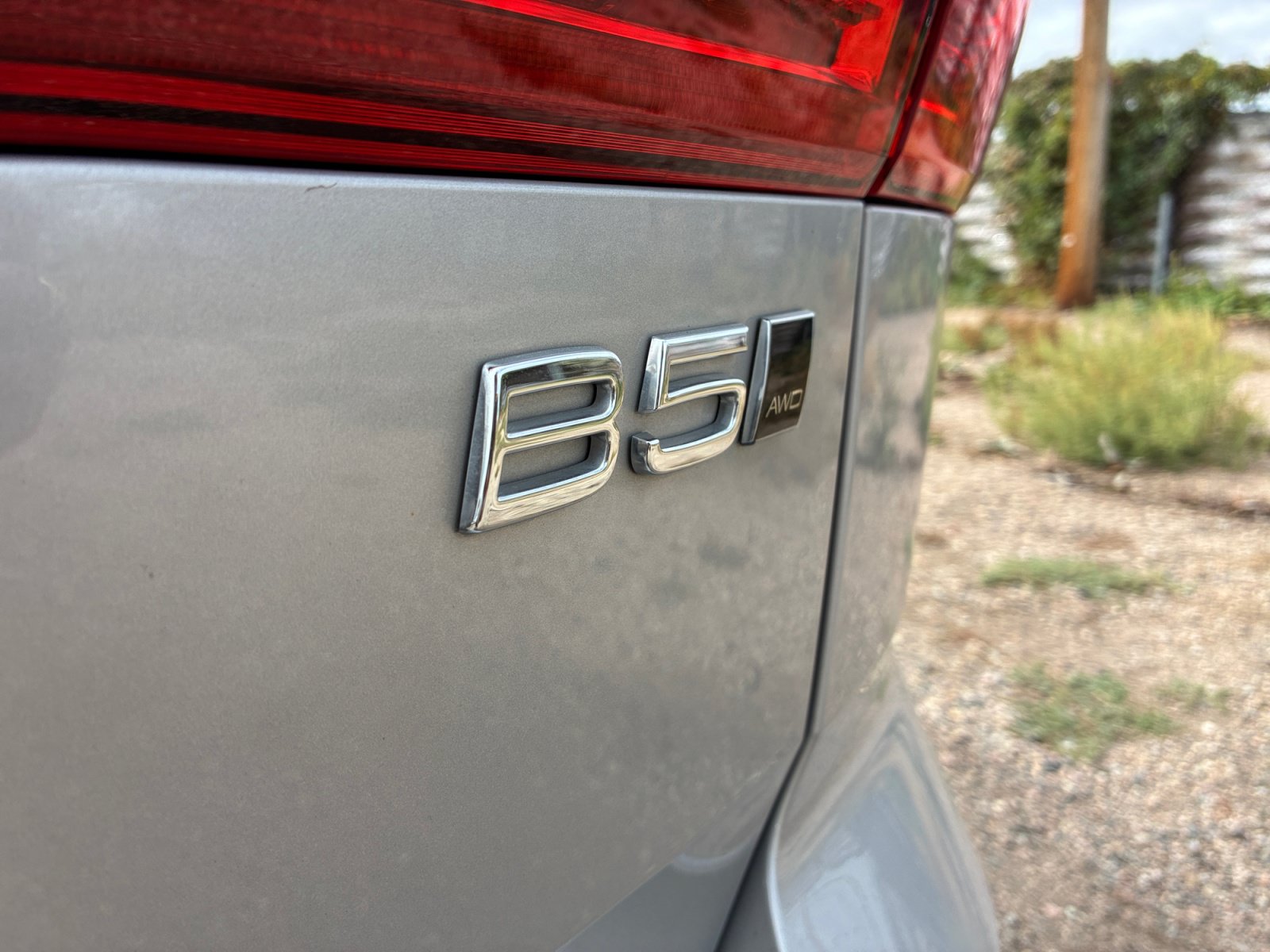 Used 2022 Volvo XC60 B5 R-Design w/ Advanced Package AWD/4WD image 24
