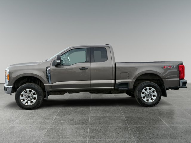 Certified 2023 Ford F250 XLT w/ FX4 Off-Road Package AWD/4WD image 3