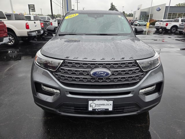 Certified 2023 Ford Explorer XLT w/ Equipment Group 202A AWD/4WD image 3