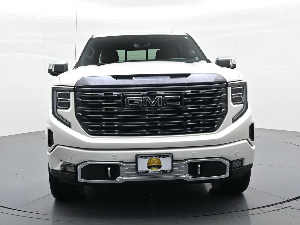 Used 2023 GMC Sierra 1500 Denali Ultimate AWD/4WD image 3