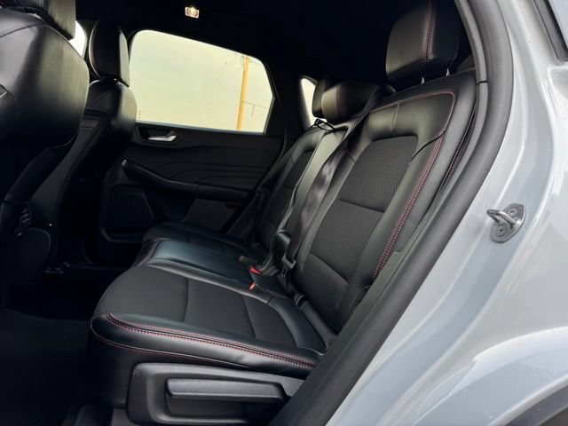 Certified 2025 Ford Escape ST-Line Select AWD/4WD image 9