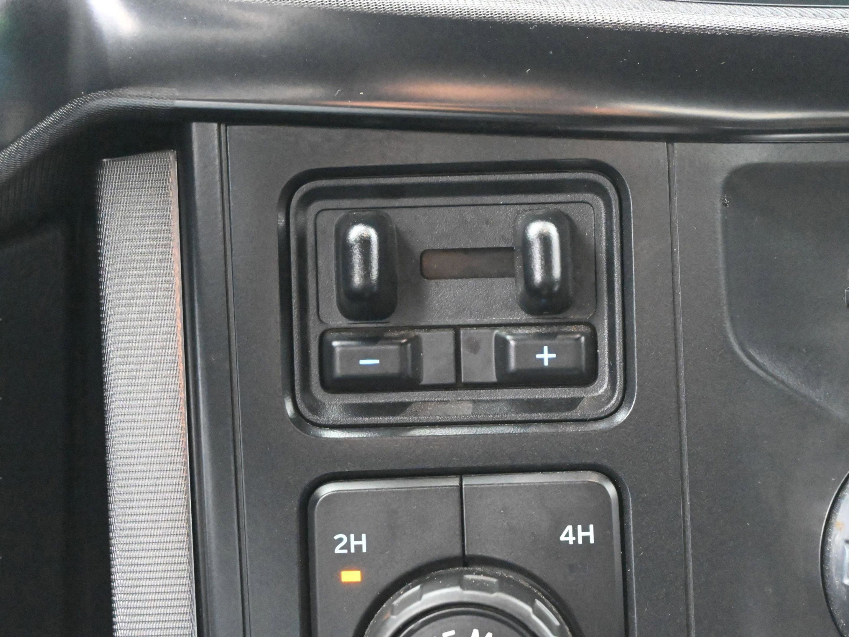 Certified 2022 Ford F150 Platinum w/ Equipment Group 701A High image 40