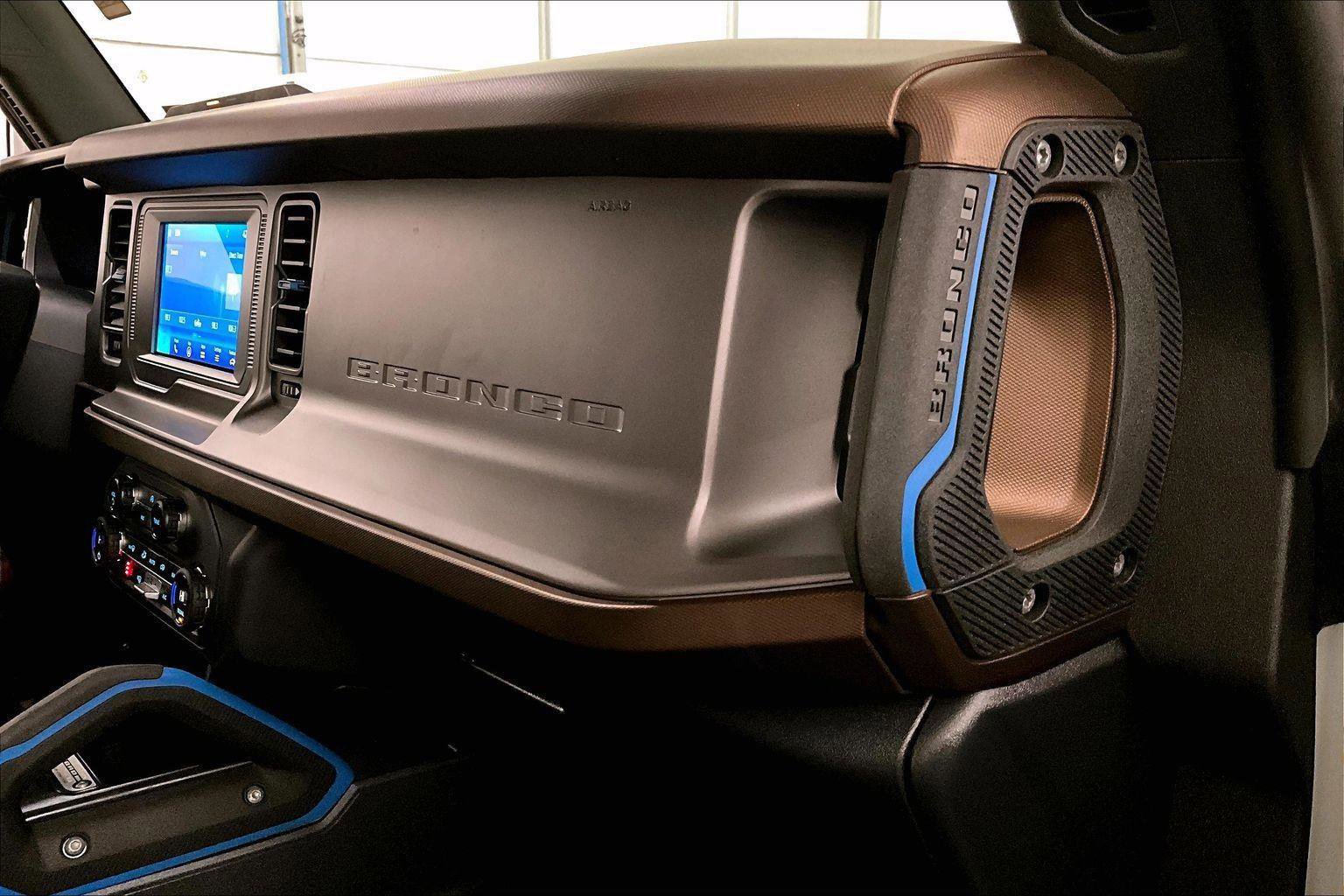 Certified 2023 Ford Bronco Outer Banks image 15