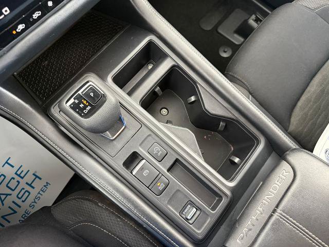 Used 2023 Nissan Pathfinder S FWD image 19