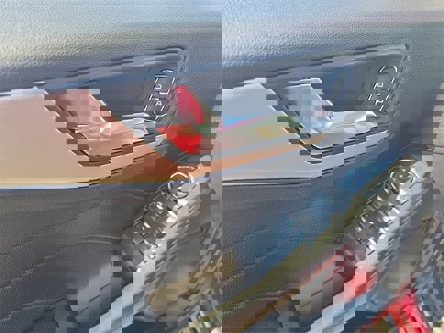 Certified 2021 Ford Escape SE image 12