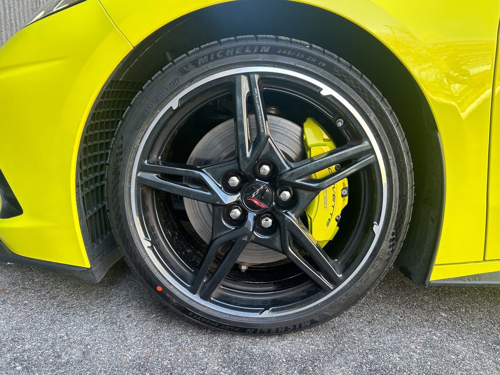 Used 2021 Chevrolet Corvette Stingray Premium Cpe w/ Z51 Performance Package image 40