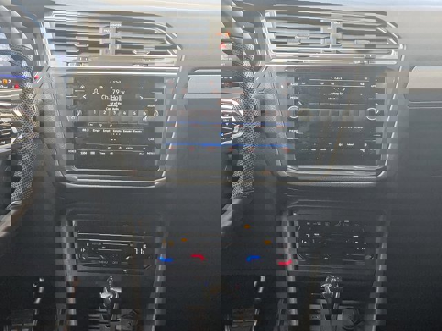 Used 2024 Volkswagen Tiguan SE R-Line image 21