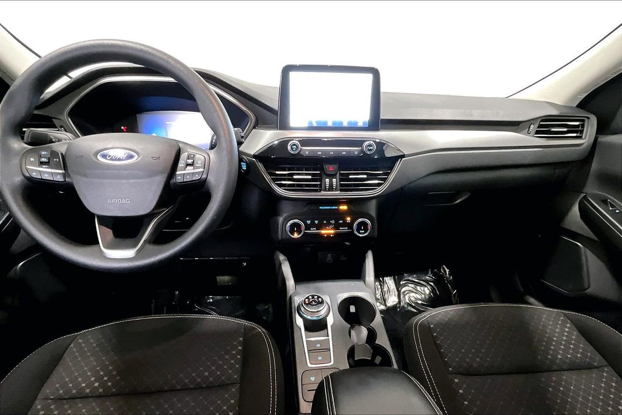 Certified 2025 Ford Escape Active FWD image 15