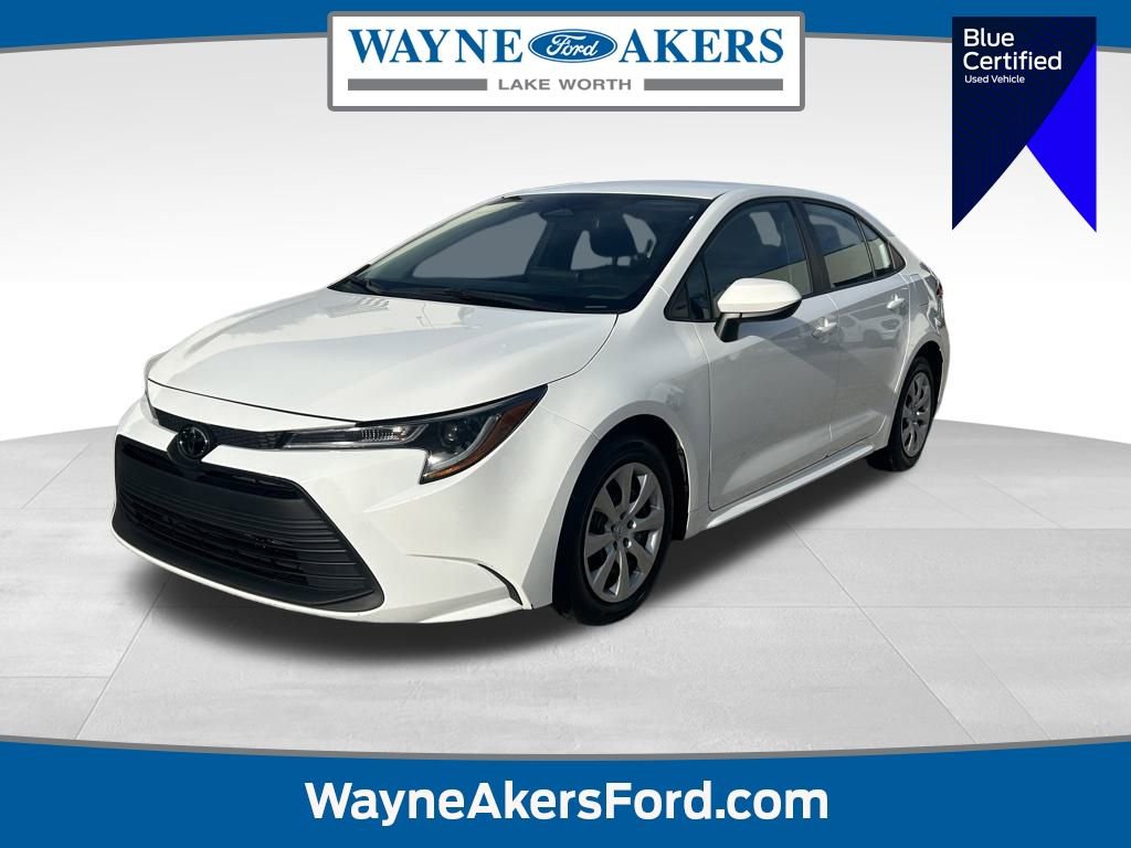 Used 2024 Toyota Corolla LE image 1