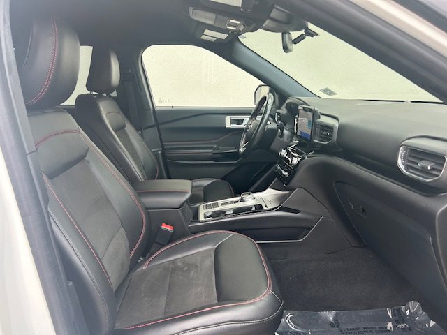Certified 2022 Ford Explorer ST-Line w/ Class IV Trailer Tow Package RWD image 4