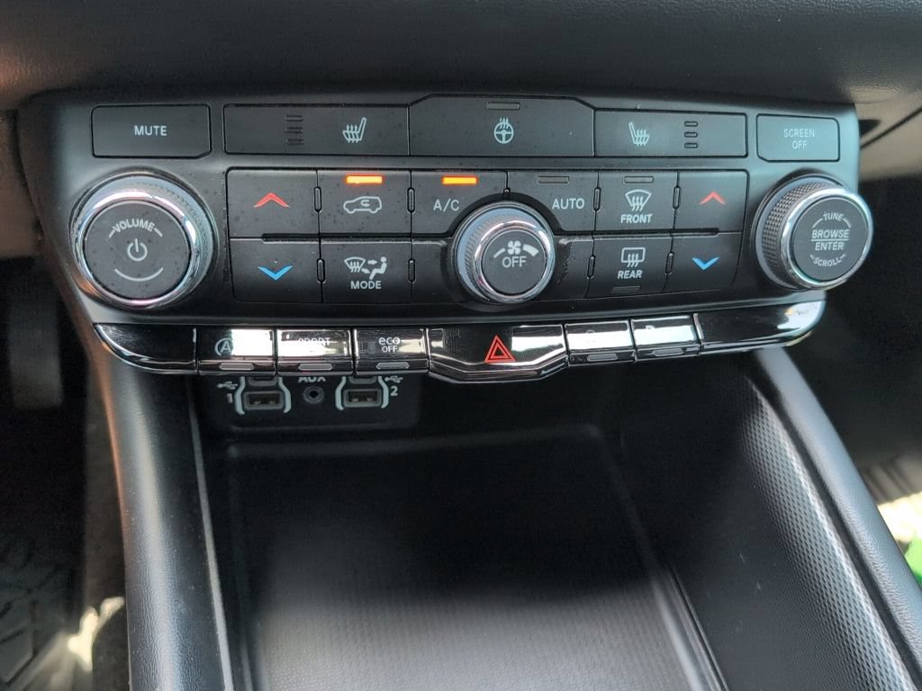 Used 2023 Dodge Durango GT AWD/4WD image 18