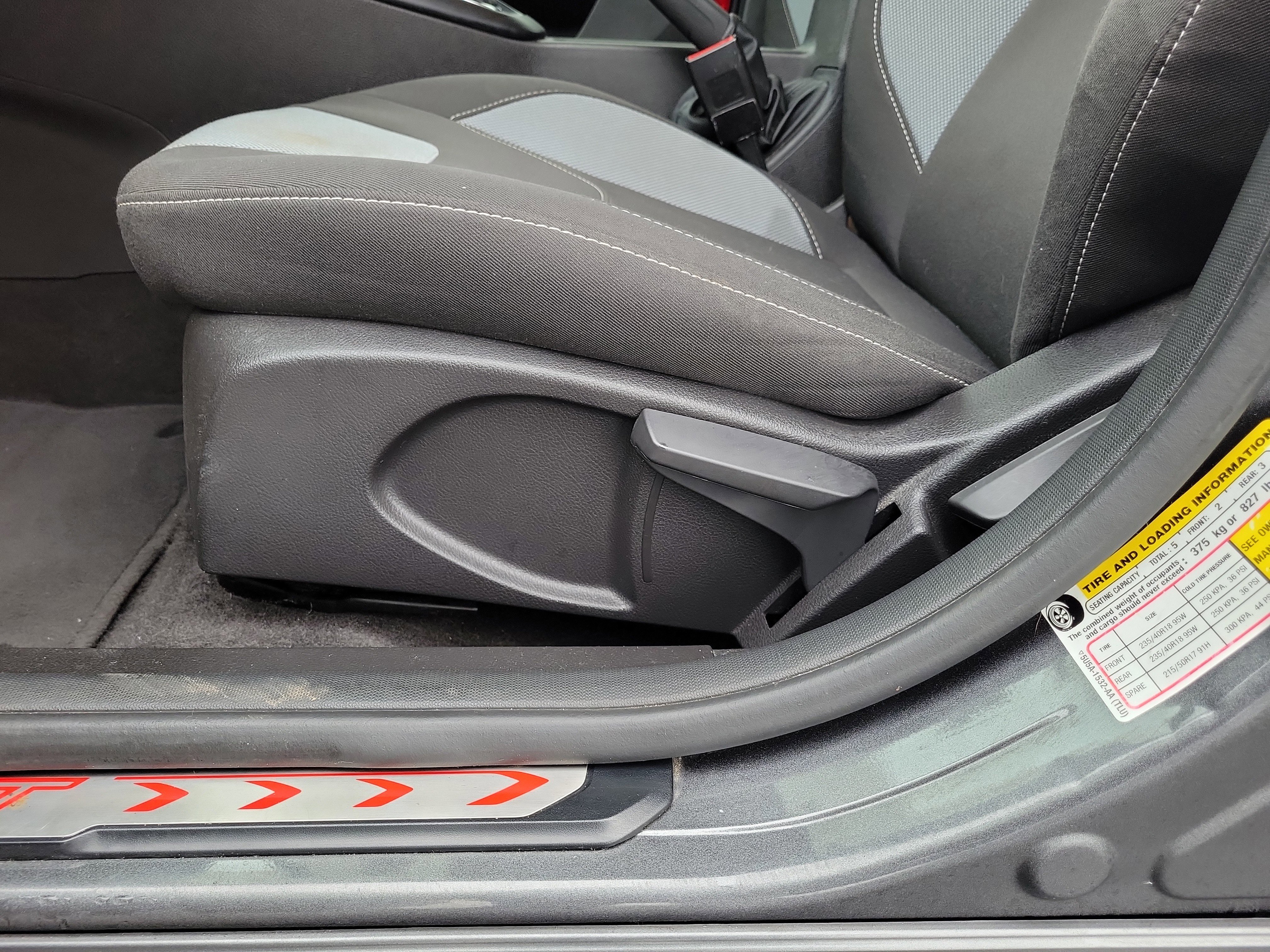 Certified 2018 Ford Focus ST image 15