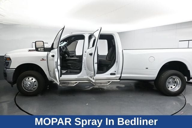 Used 2025 RAM 3500 Big Horn AWD/4WD image 39