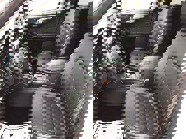 Certified 2022 Ford Escape SEL image 9