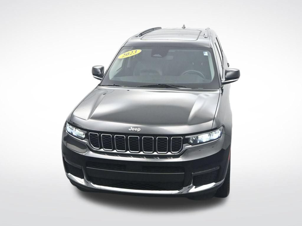 Used 2023 Jeep Grand Cherokee L Limited AWD/4WD image 31