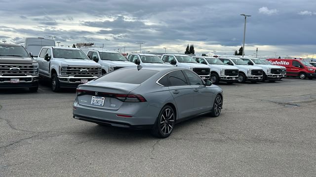 Used 2024 Honda Accord Touring image 3