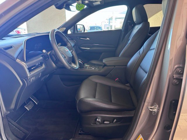 Used 2024 Cadillac XT4 Sport w/ Cold Weather Package FWD image 9