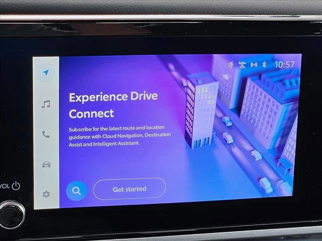 Used 2025 Toyota Camry SE FWD image 13