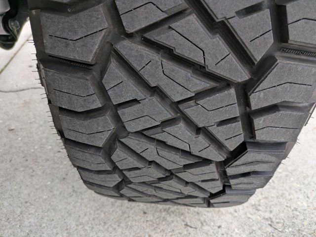 Used 2020 Jeep Wrangler Sport image 11