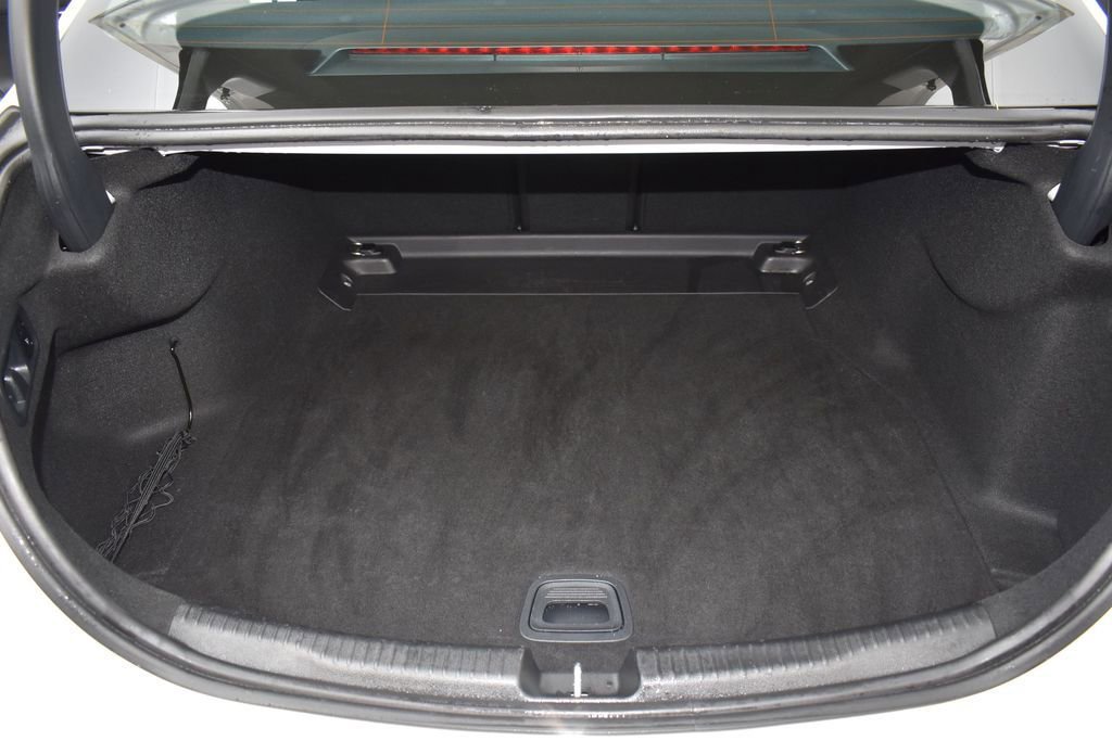 Used 2025 Mercedes-Benz C 300 Sedan image 18
