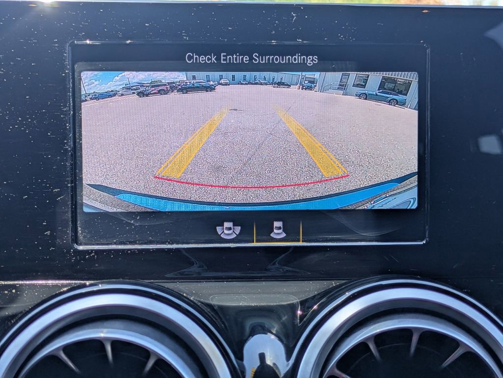 Used 2021 Mercedes-Benz GLB 250 image 20
