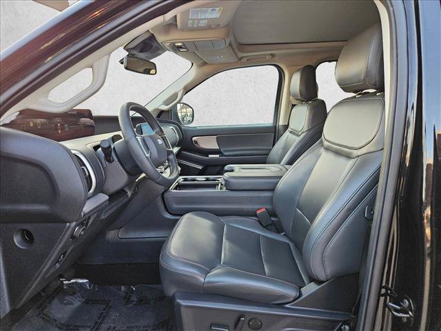 Certified 2025 Ford Expedition Active AWD/4WD image 14