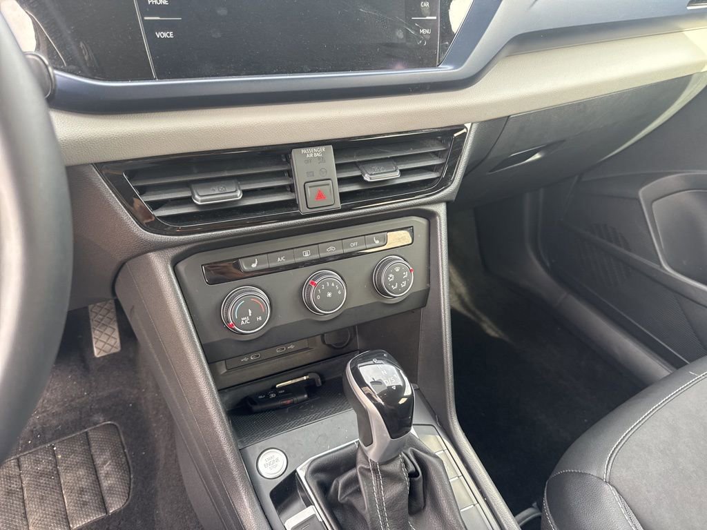 Used 2022 Volkswagen Taos SE image 16