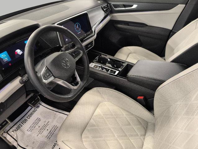 Used 2025 Volkswagen Atlas Cross Sport SEL Premium R-Line AWD/4WD image 10