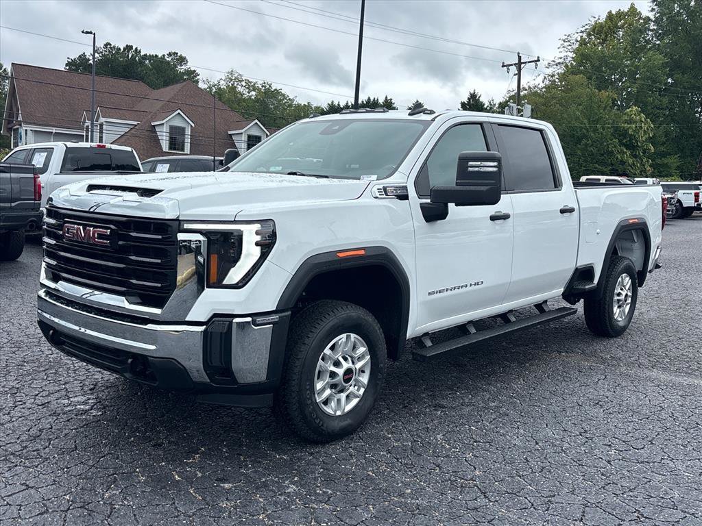 Used 2025 GMC Sierra 2500 Pro w/ Convenience Package RWD image 3