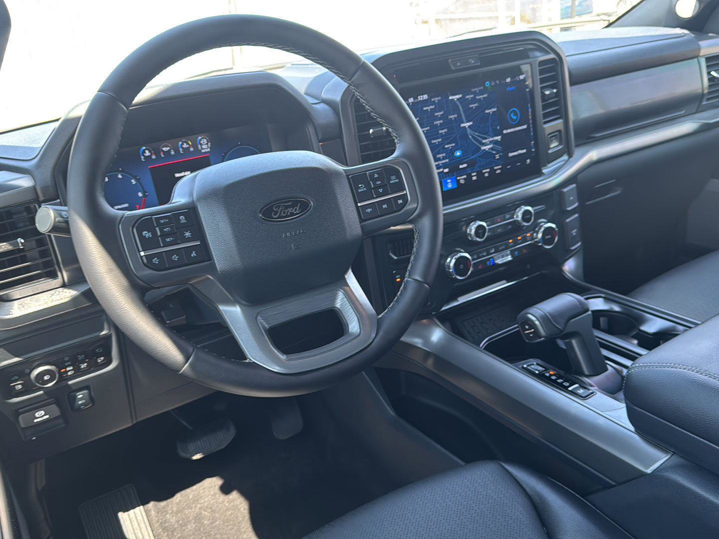 Certified 2025 Ford F150 Lariat w/ Equipment Group 501A Mid image 27