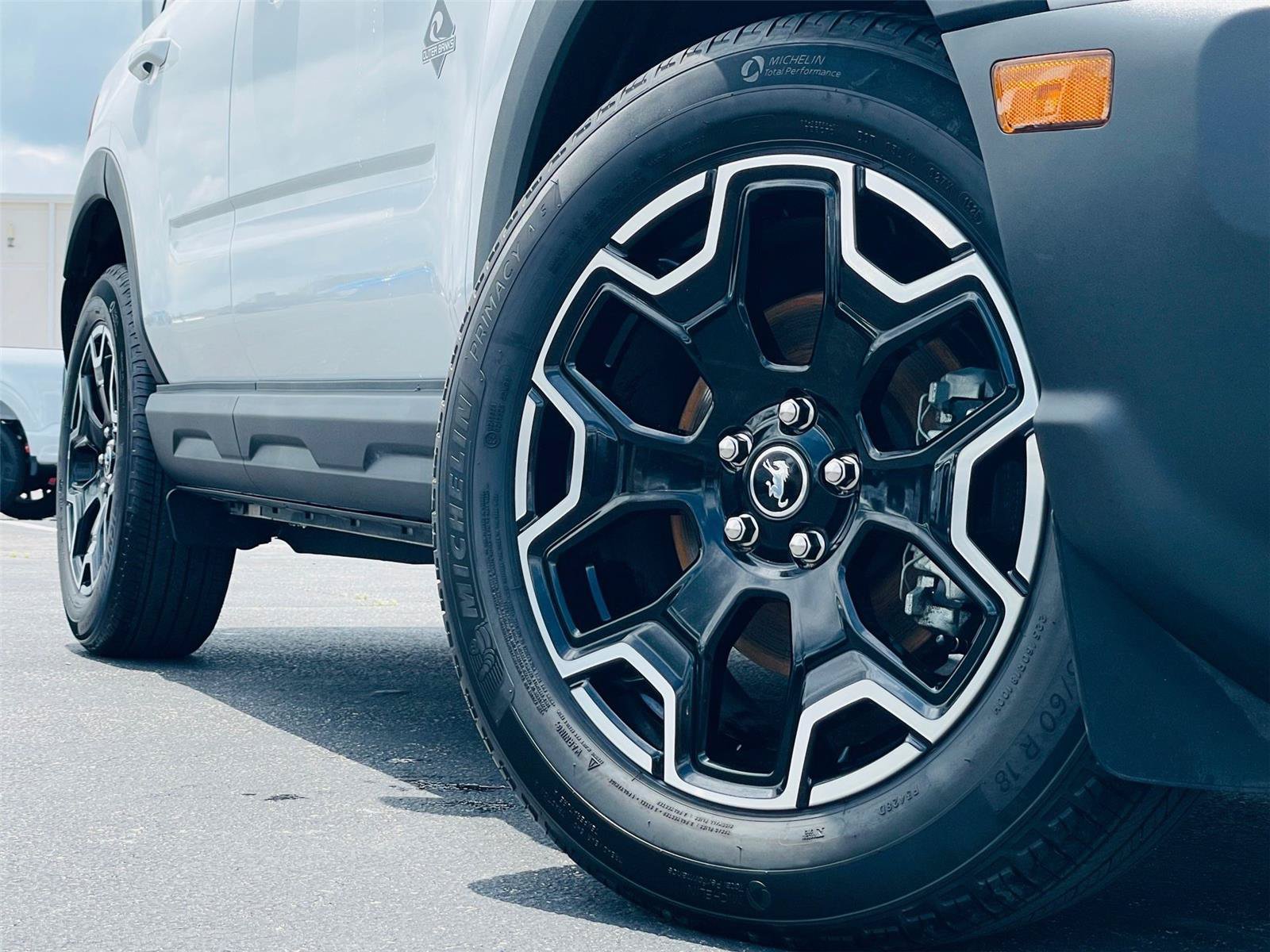 Certified 2025 Ford Bronco Sport Outer Banks w/ Outer Banks Tech Package+ AWD/4WD image 2