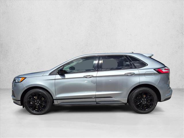 Certified 2022 Ford Edge SE w/ Black Appearance Package AWD/4WD image 9