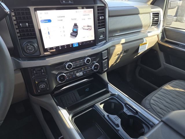 Certified 2026 Ford F250 Platinum w/ Platinum Plus Package AWD/4WD image 37