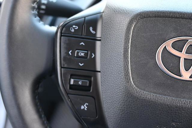 Used 2024 Toyota Prius LE FWD image 30