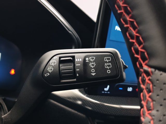 Certified 2025 Ford Escape ST-Line Select w/ Tech Pack #2 AWD/4WD image 40