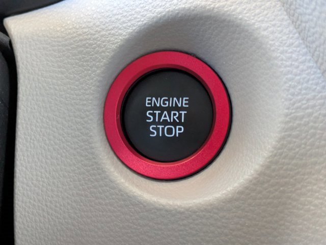 Used 2024 Toyota Corolla Cross LE w/ Moonroof Package image 28