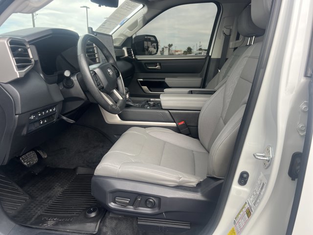 Used 2024 Toyota Tundra Limited image 9